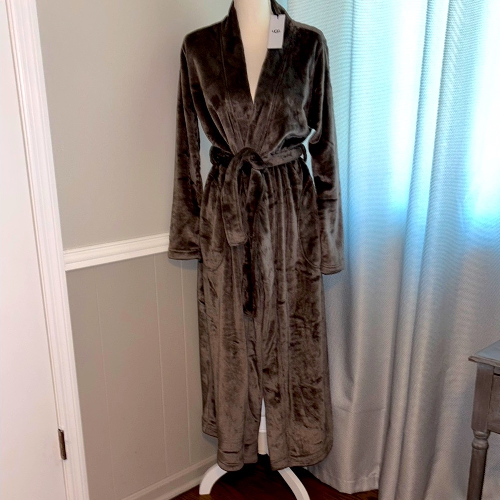 UGG Marlow Robe. NWT.